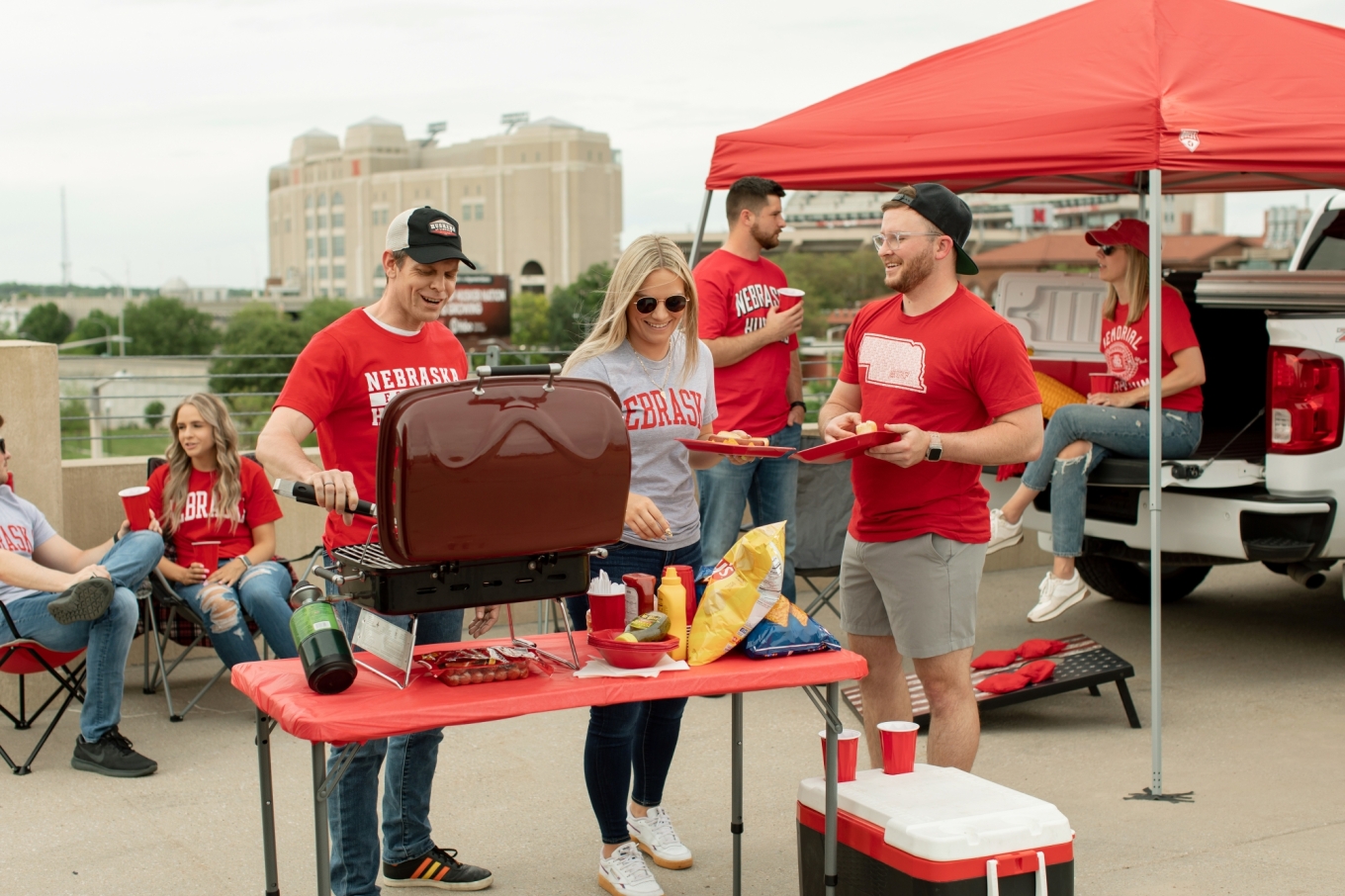 Man grilling at tailgate